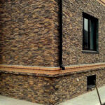 Облицовка фасада дома камнем в Сочи от компании Mercedestone